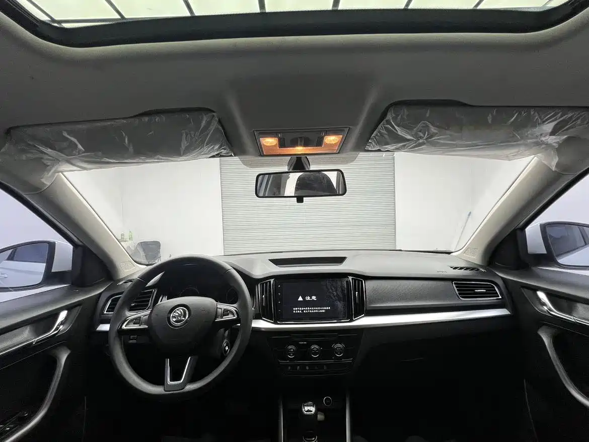 Škoda Kamiq 2023 1.5L Auto Comfort Edition фото 12