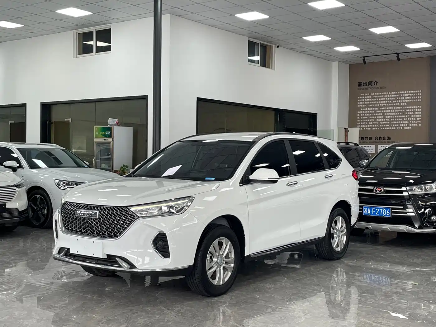 Haval M6, 2022 год