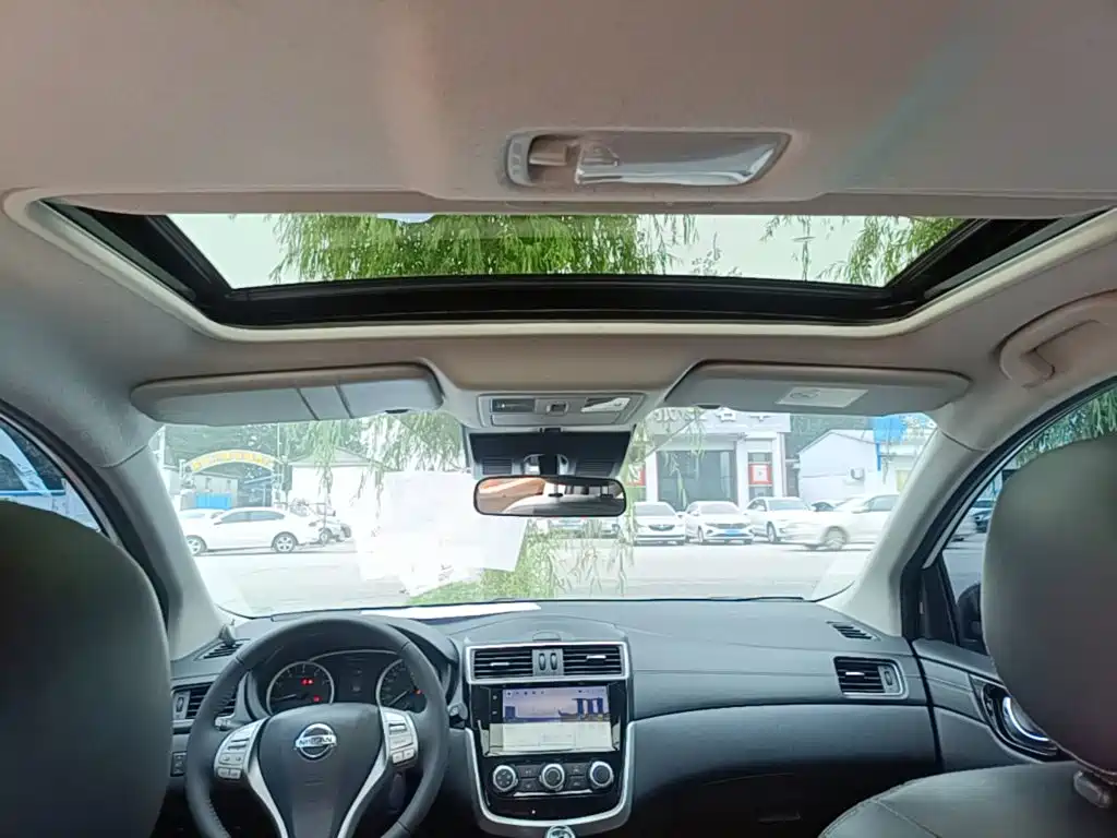 Nissan Tiida, миниатюра 14