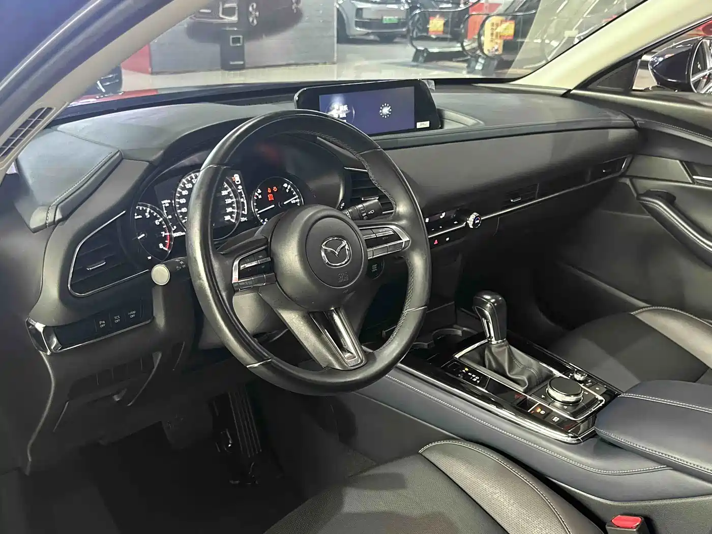 Photo 14 - Mazda CX-30