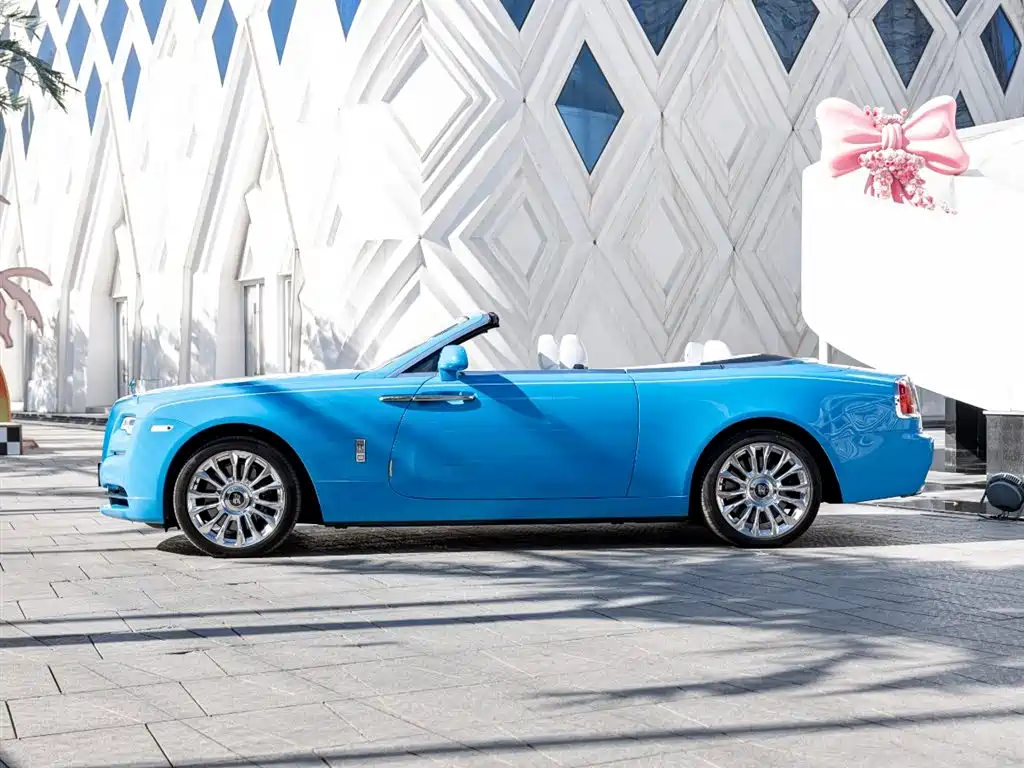 Фото 7 - Rolls-Royce Dawn