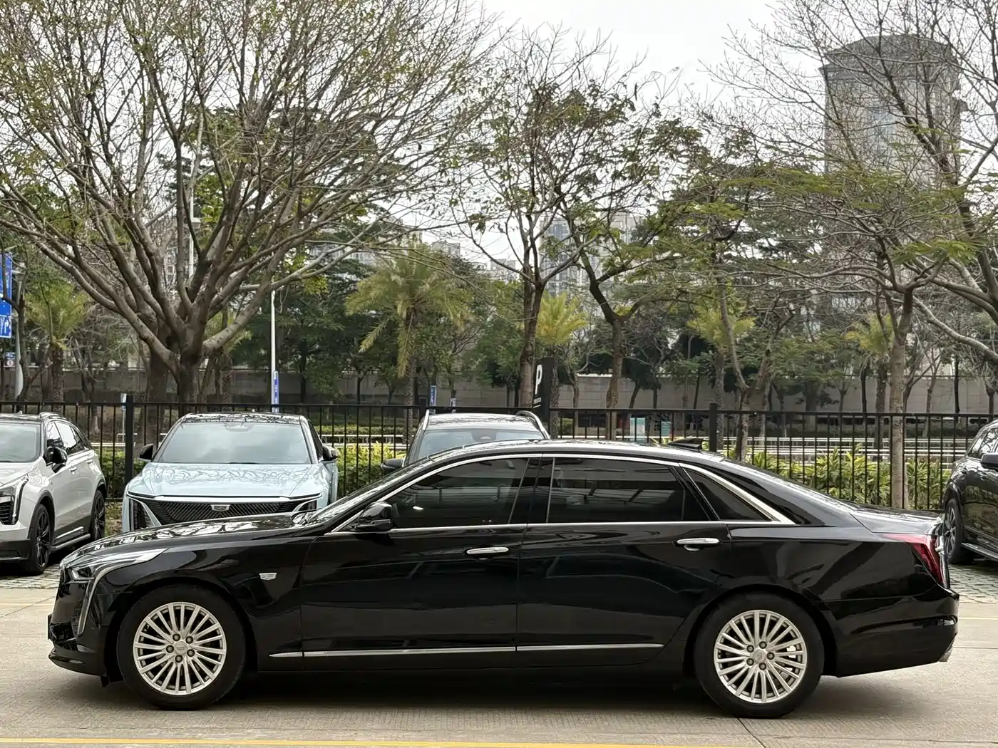 CADILLAC CT6