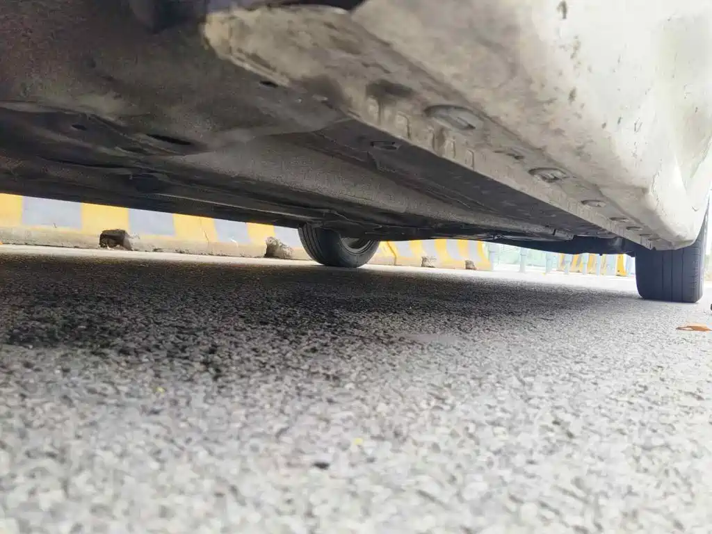 Фото 8 - Roewe i5