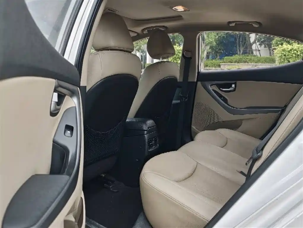 Hyundai Langdong 2015 1.6L Auto Exclusive фото 7