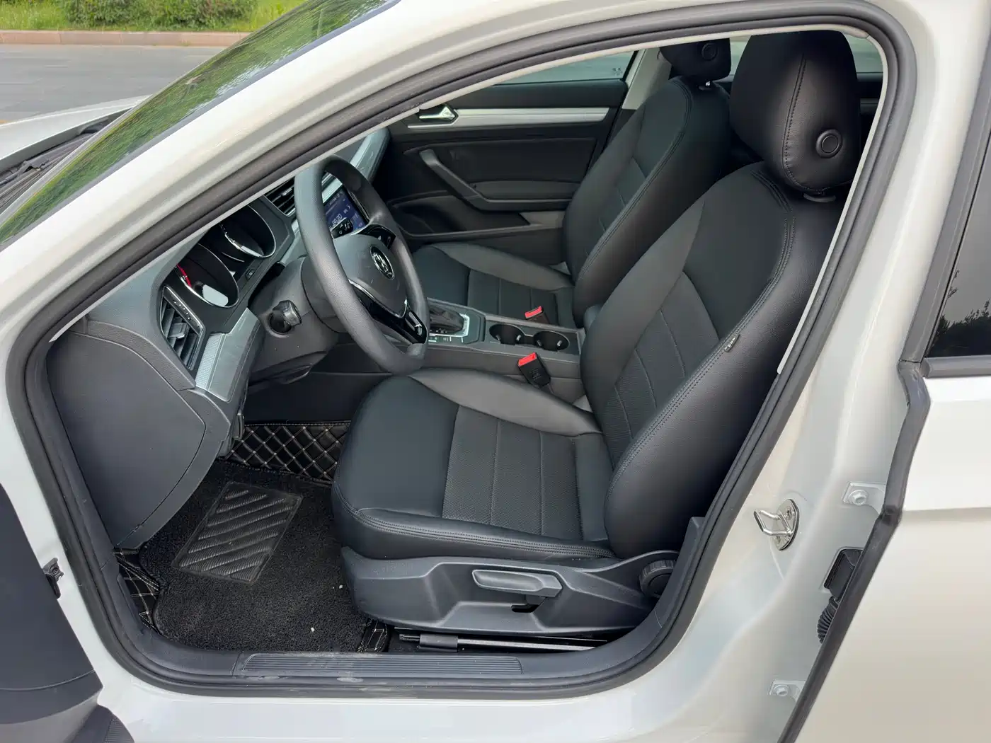Volkswagen Lamando 2018 230TSI DSG Trend Edition фото 14