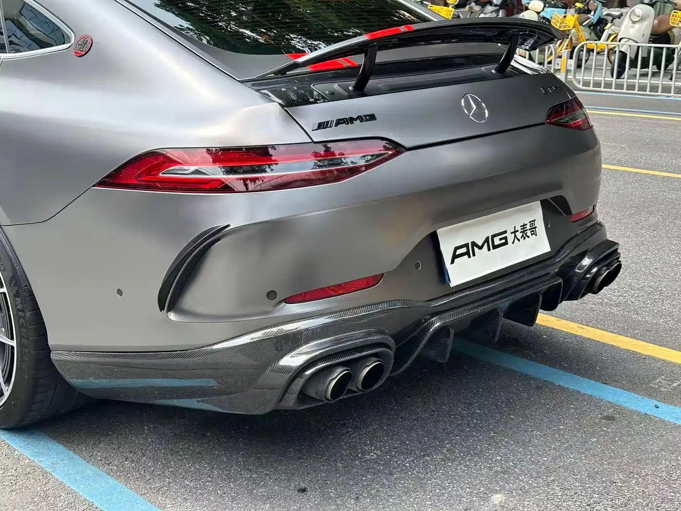 MERCEDES-BENZ AMG GT