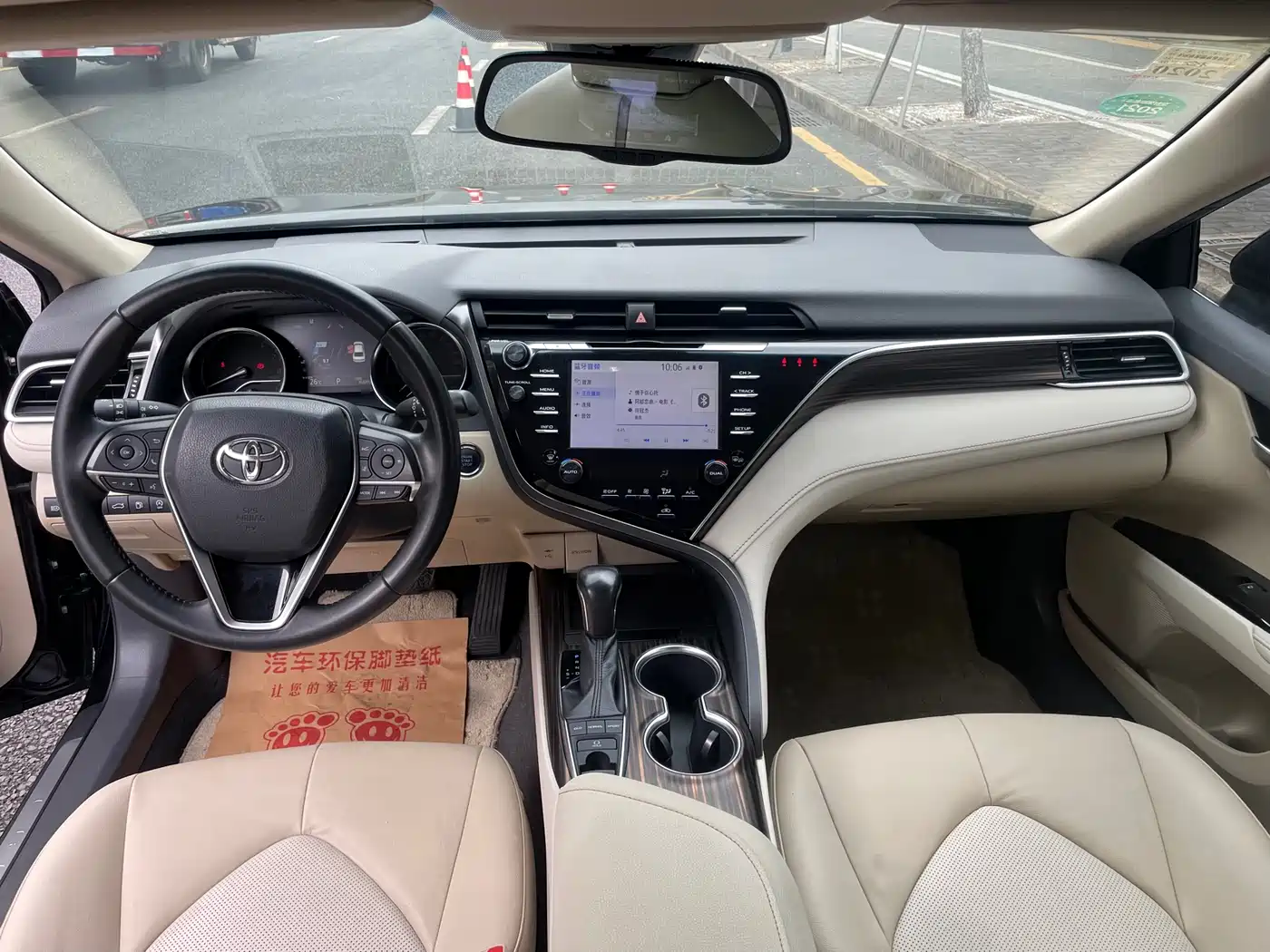 Toyota Camry 2018 2.5G Luxury Edition фото 6