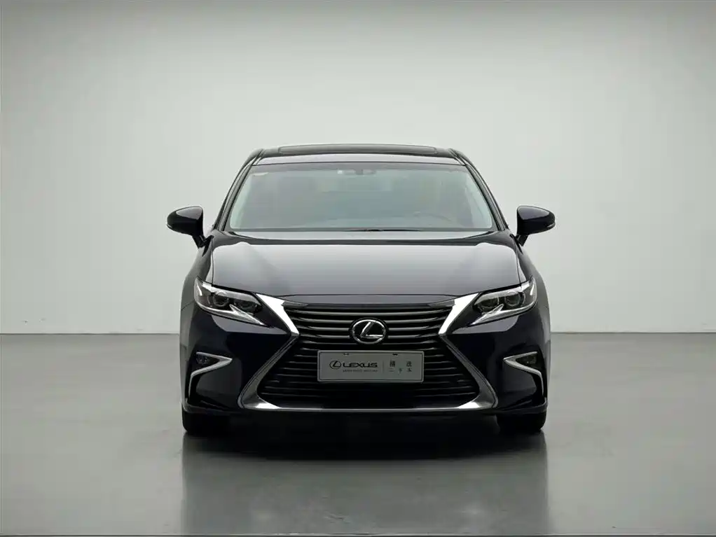 Lexus ES 2015 200 Elite Edition фото 2