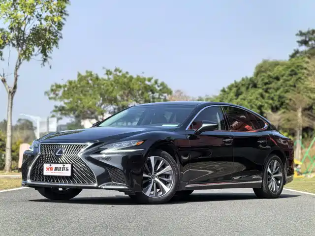 Lexus LS 2020 500h Excellence (China V)