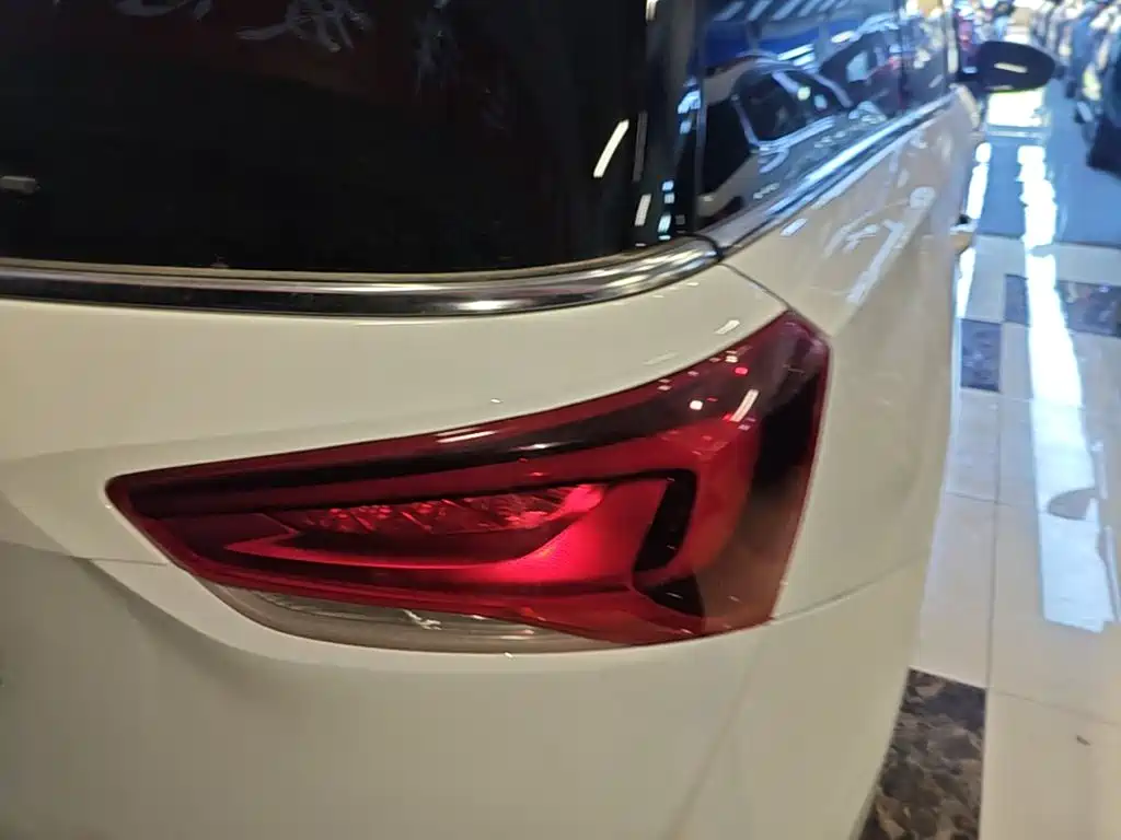 Buick GL6 2023 2021 323T Mild Hybrid Connected Luxury