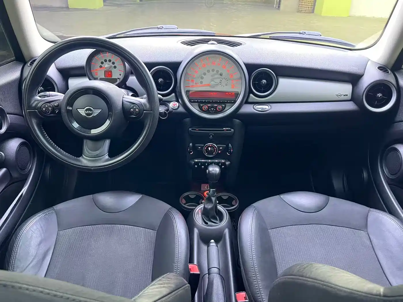 MINI MINI 2013 2012 1.6L COOPER Baker Street