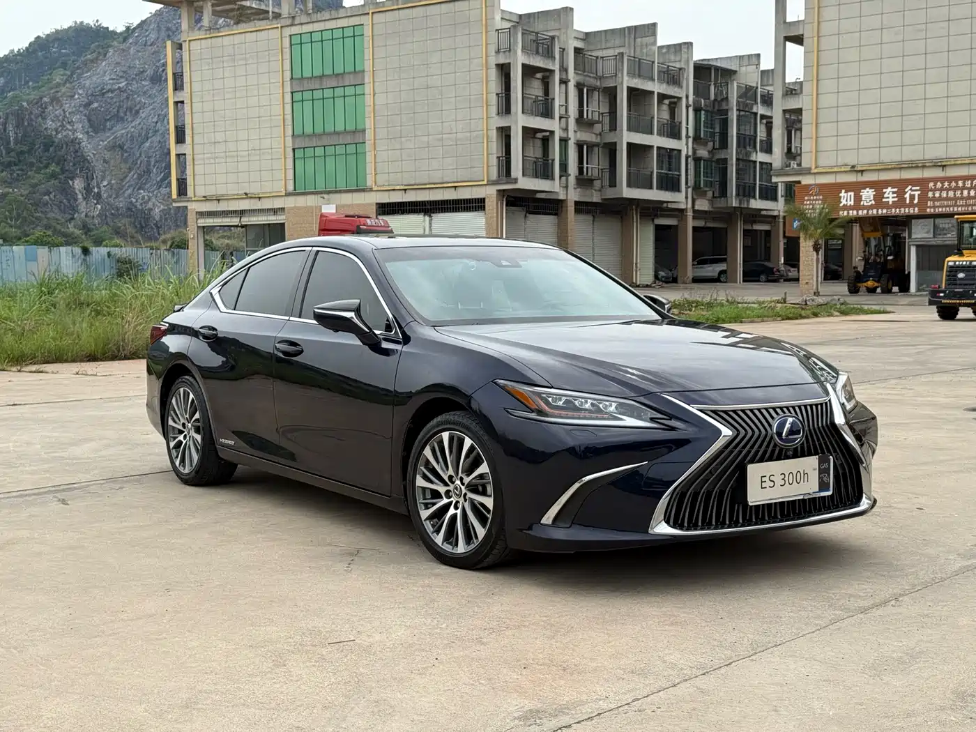Lexus ES 2020 300h Ultimate Edition фото 3