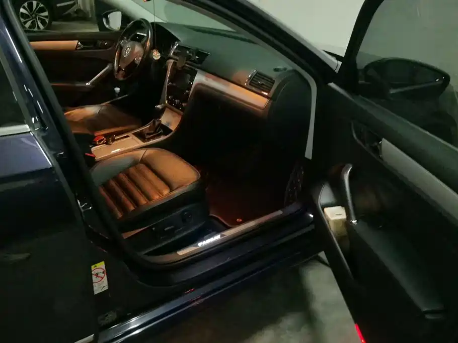 Volkswagen Passat 2014 2014 1.8TSI DSG Executive Navigation Edition