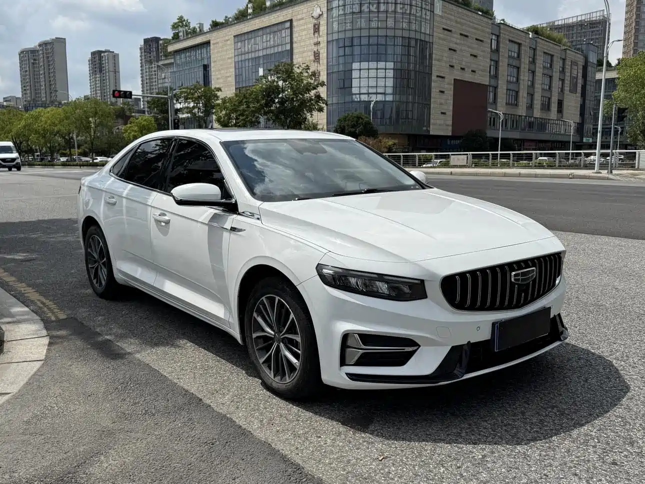 Фото 2 - Geely Xing Rui