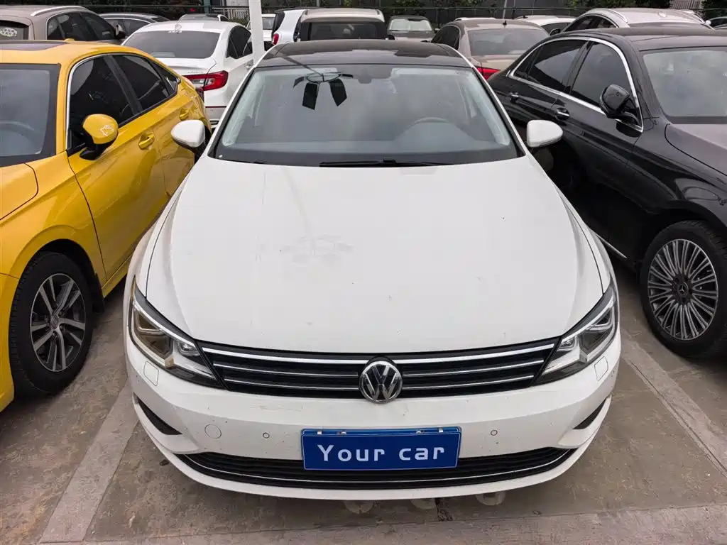 Volkswagen Lamando 2015 330TSI DSG Luxury Edition фото 2