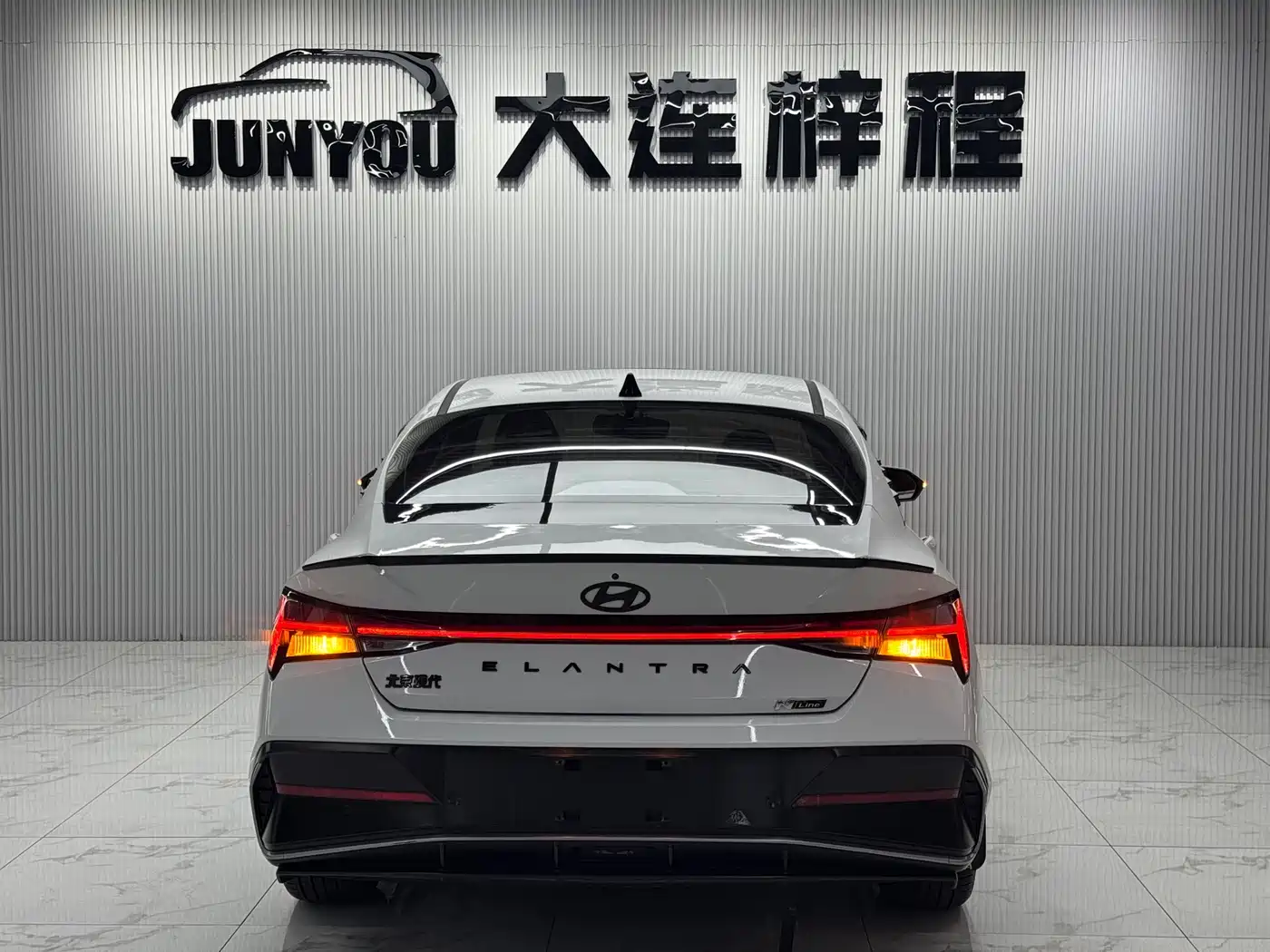 Hyundai Elantra 2023 1.5L CVT GLX Elite Edition фото 6