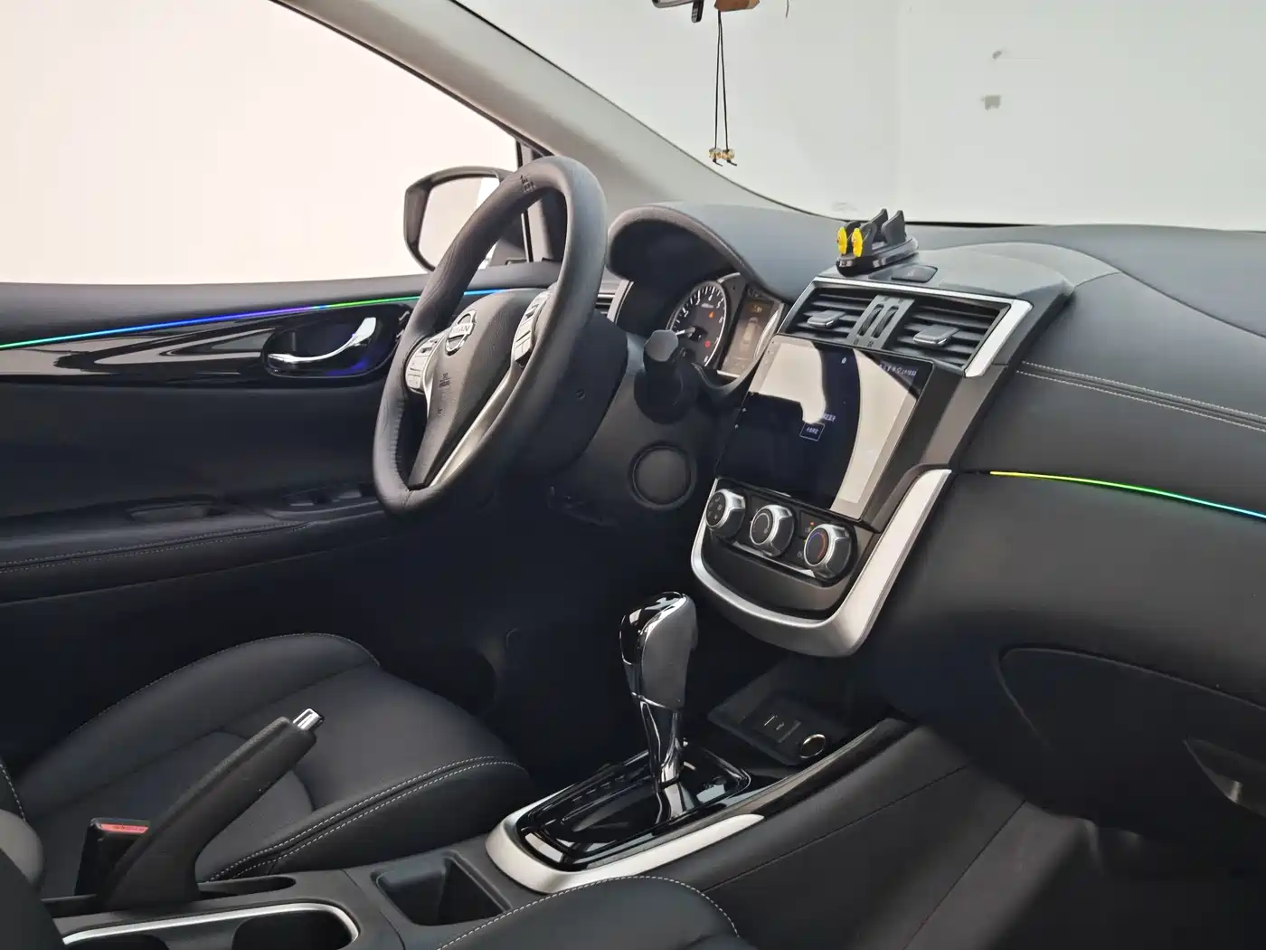 Nissan Tiida 2024 2024 1.6L CVT Smart Drive Edition