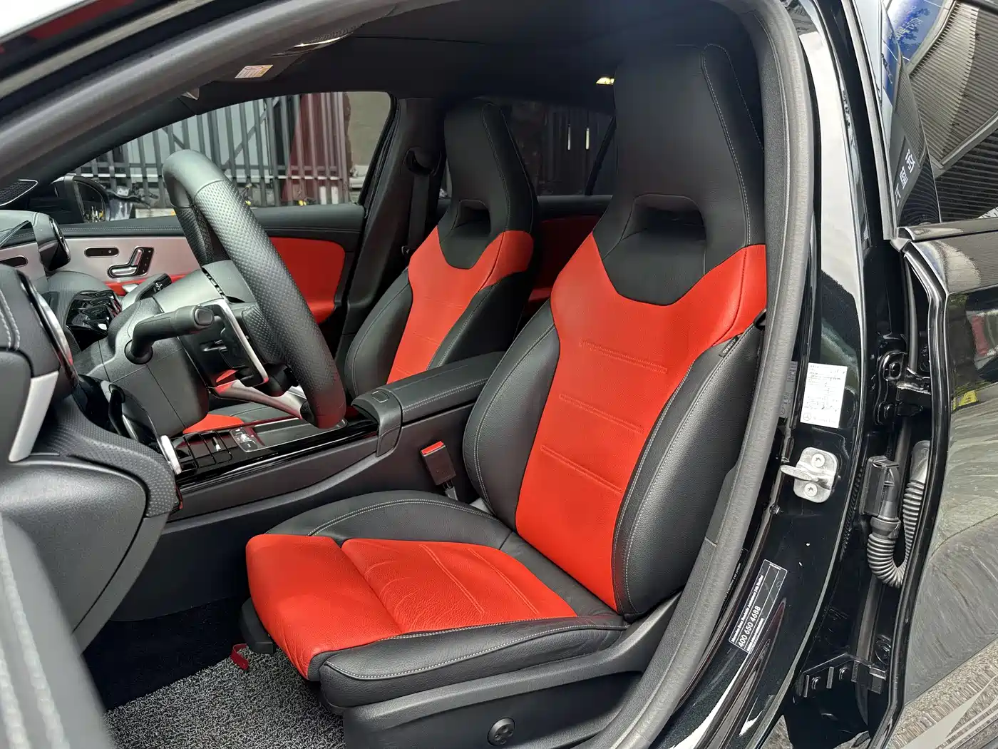 Mercedes-Benz A-Class AMG (Import) 2024 Facelift AMG A 35 4MATIC фото 6