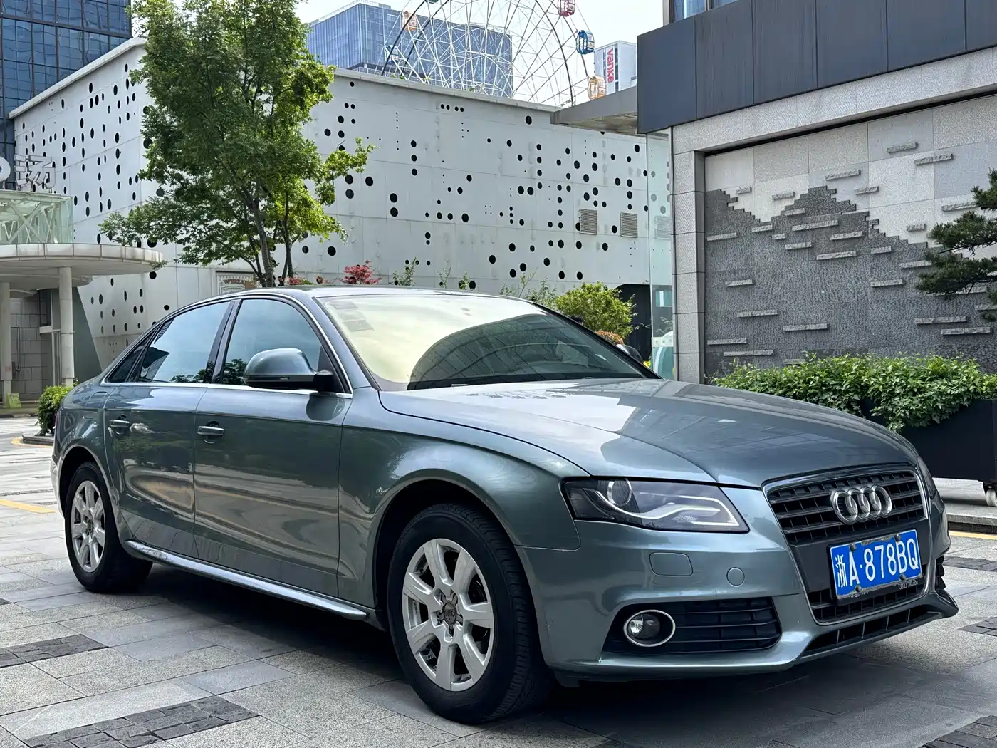 Audi A4L 2011 2.0 TFSI Standard фото 3