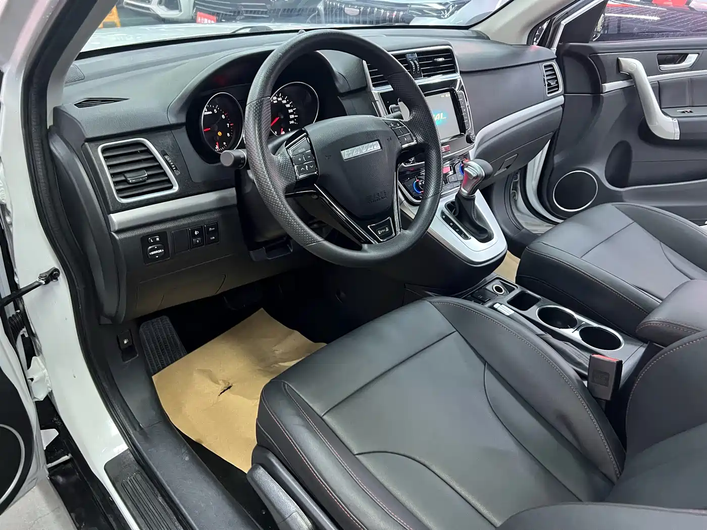 Haval M6 2019 1.5T DCT 2WD Value Edition (China VI) фото 8