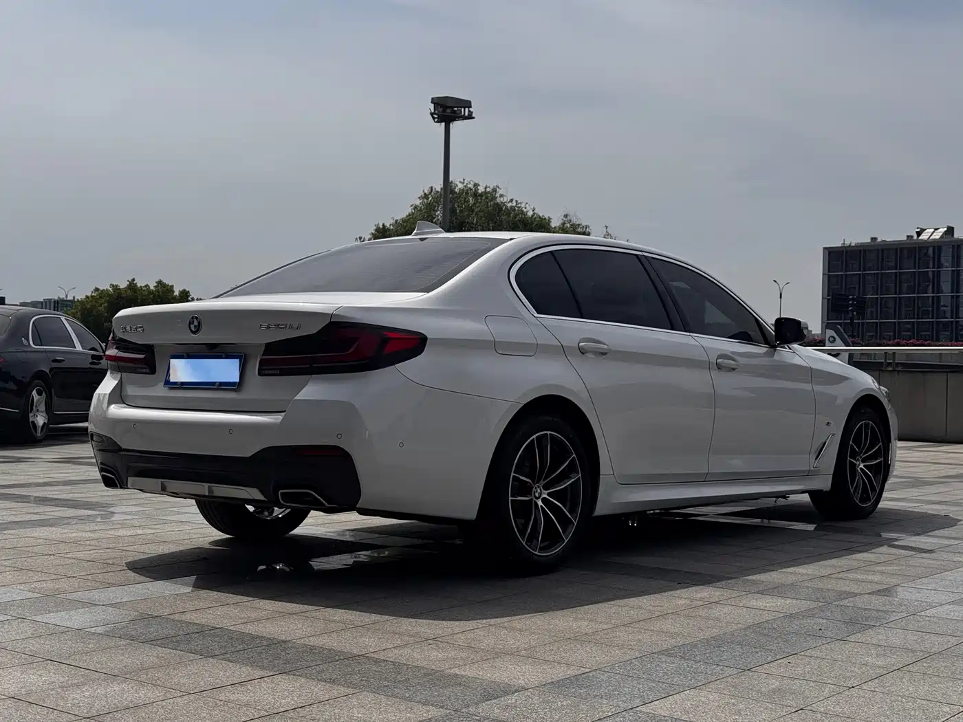 BMW 5 Series 2022 525Li Luxury Package фото 5