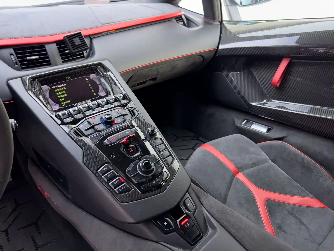Lamborghini Aventador 2012 2011 LP 700-4