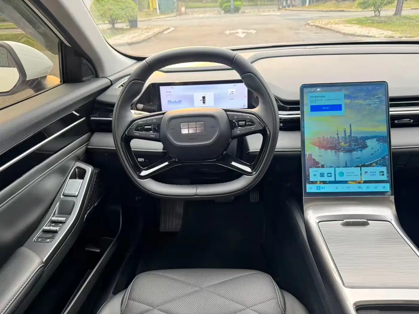 Geely Galaxy Galaxy L6 2024 125km PLUS Soaring Dragon Edition фото 11