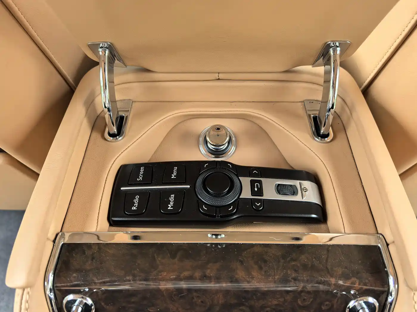 Фото 26 - Bentley Mulsanne