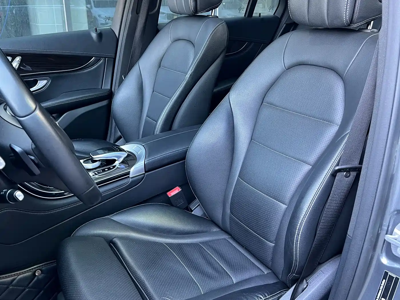 Mercedes-Benz GLC 2018 GLC 260 4MATIC Dynamic фото 10