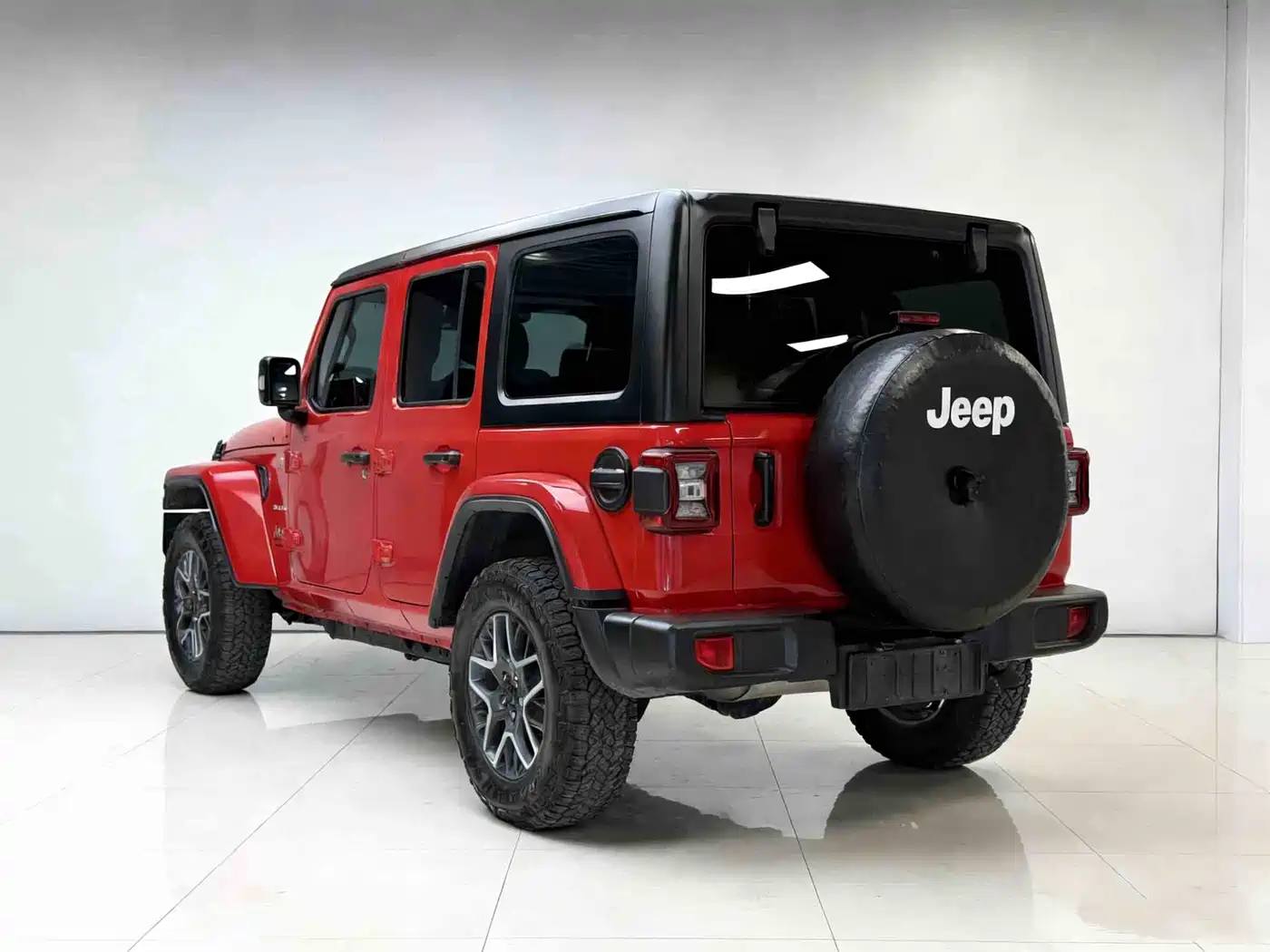 Photo 25 - Jeep Wrangler