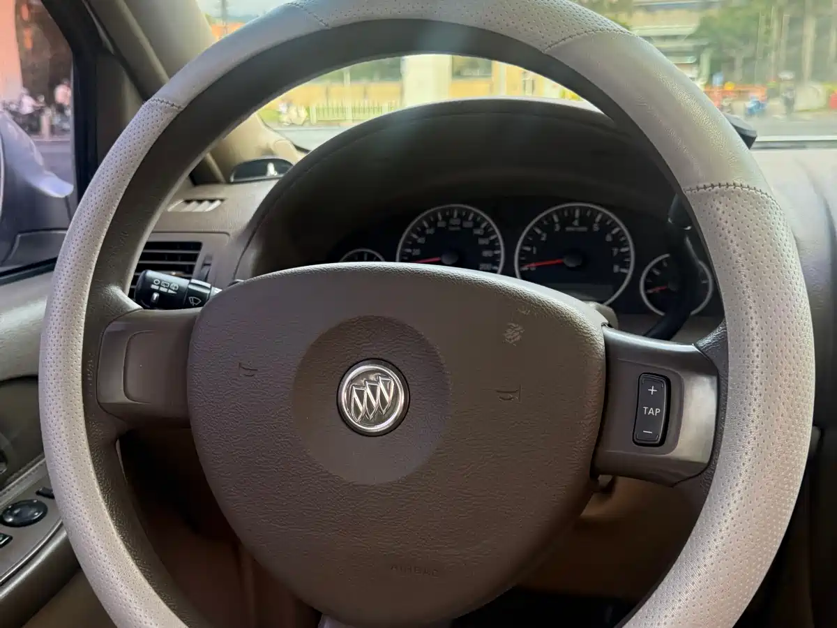 Buick GL8 2014 2.4L Classic Edition фото 14