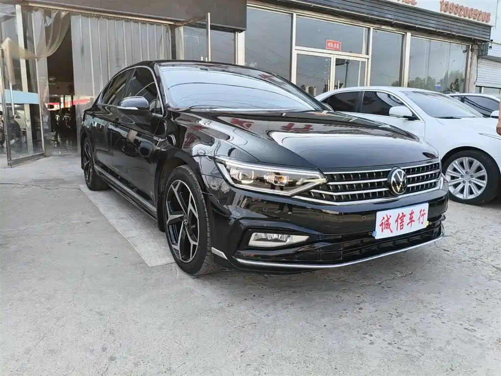 Volkswagen Magotan 2023 Model 2 Million Commemorative Edition 330TSI DSG Luxury фото 3