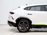 Фото 8 - Lamborghini Urus
