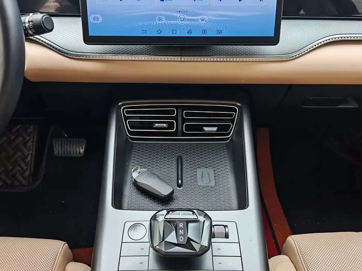 BYD Song Pro New Energy 2025 2nd Gen DM-i 75KM Leading Type фото 8