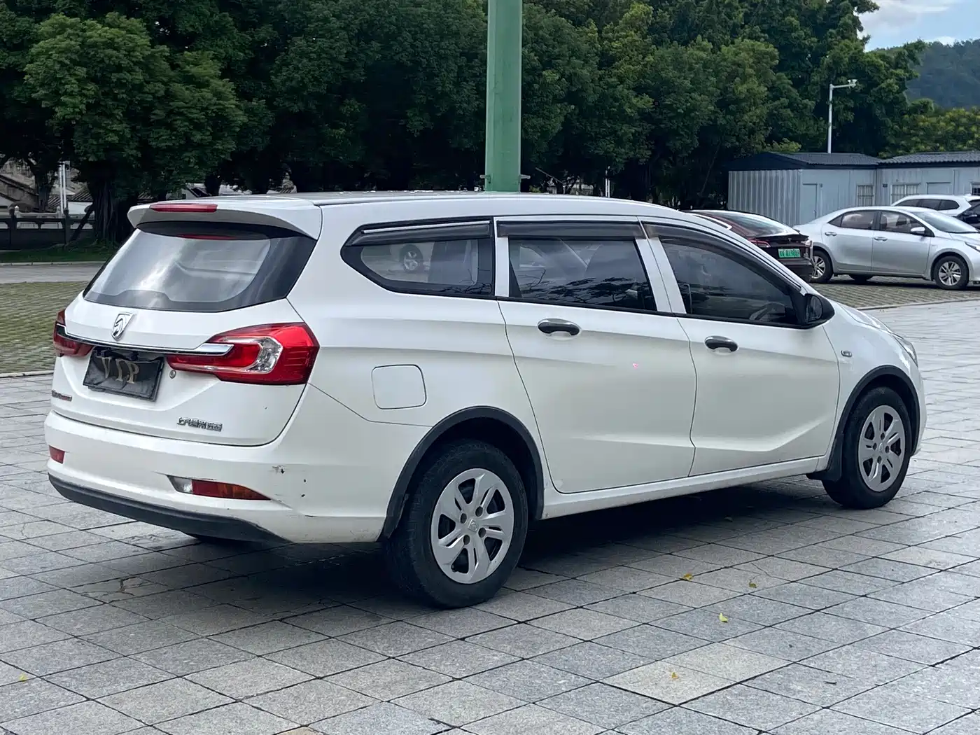 Фото 4 - Baojun 310W