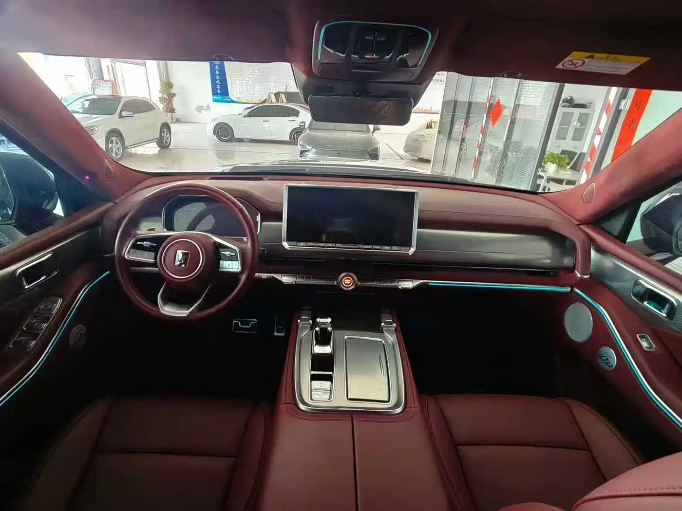 TANK TANK 700 NEW ENERGY