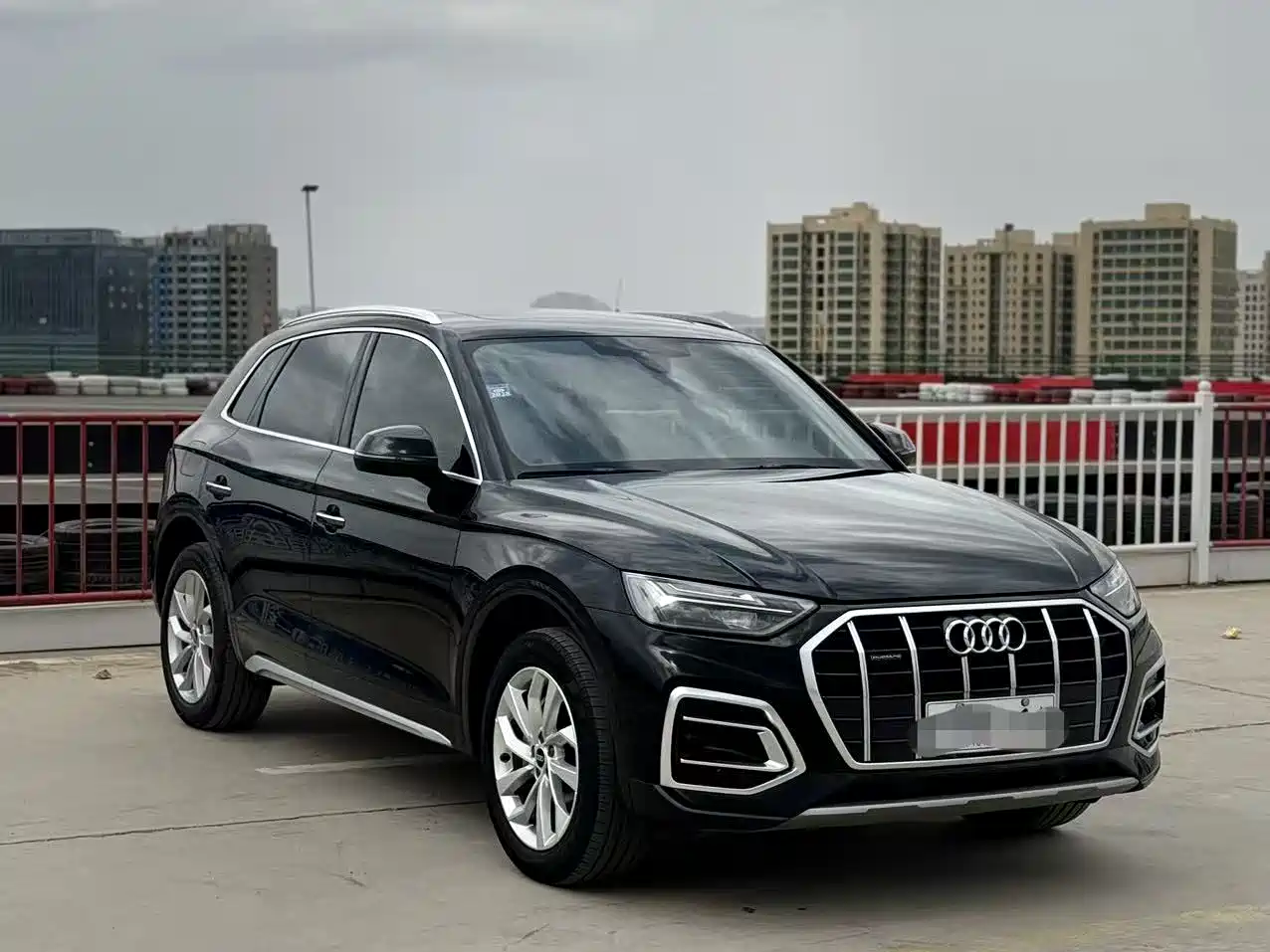 Audi Q5L 2023 40T Luxury Dynamic фото 6