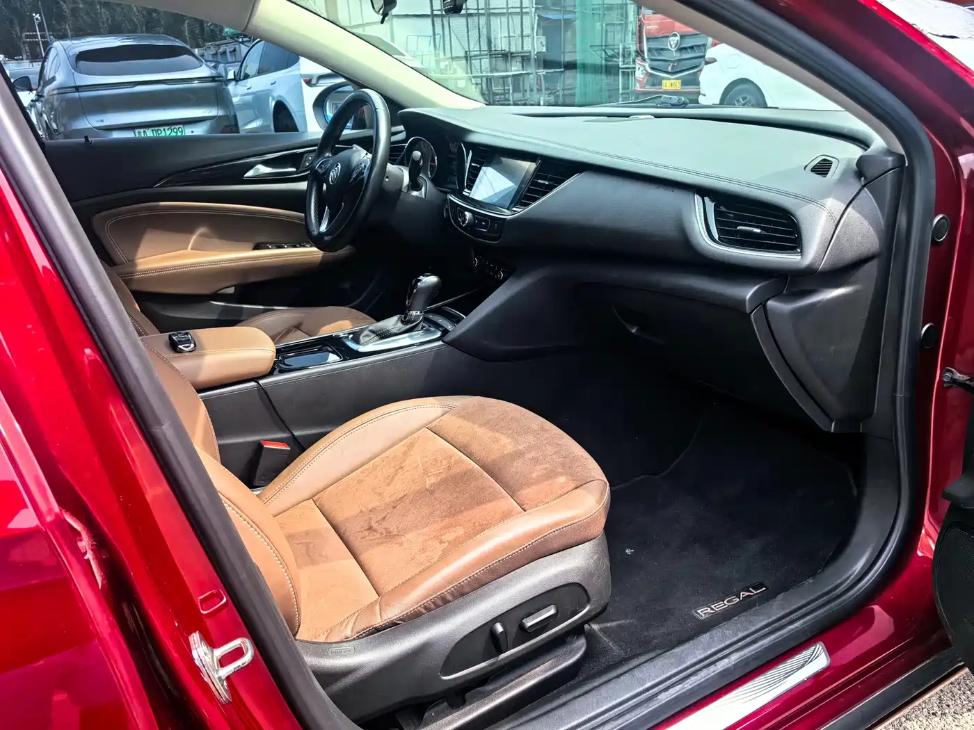 Фото 14 - Buick Regal