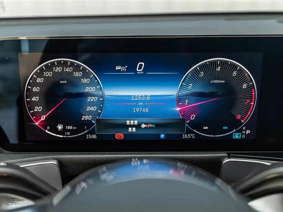 Mercedes-Benz GLB 2024 Facelift GLB 220 Style фото 18