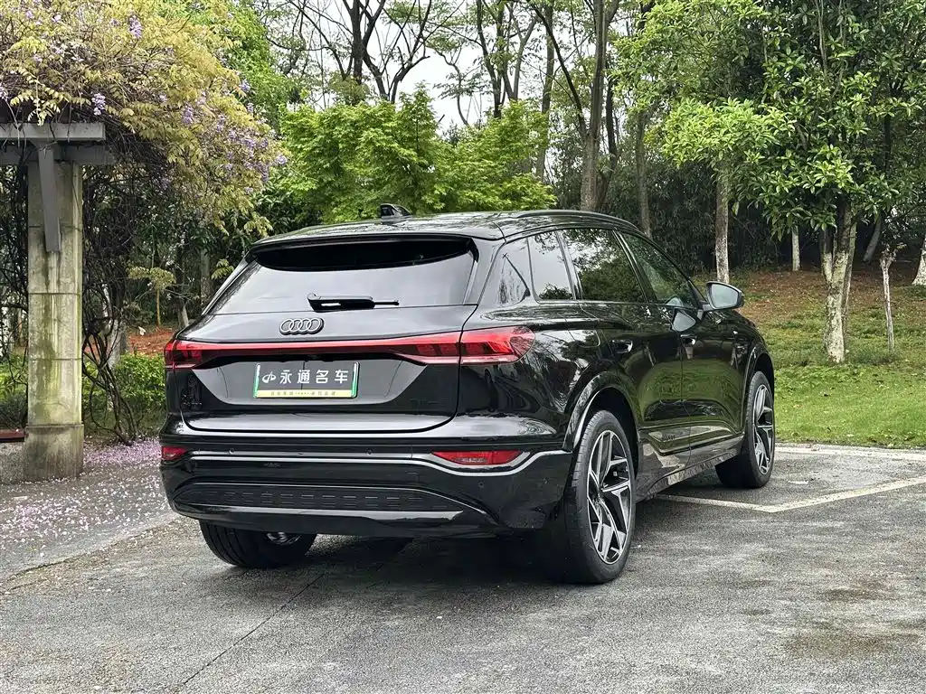 Audi Q6L e-tron 2025 Model Pioneer Edition фото 19