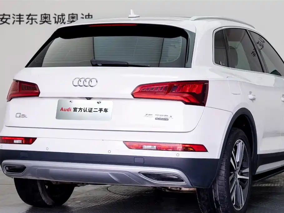 Audi Q5L 2018 45 TFSI Exclusive Fashion (China V) фото 23