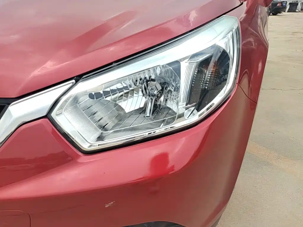 Venucia R50 2017 2015 1.6L Automatic Fashion Edition
