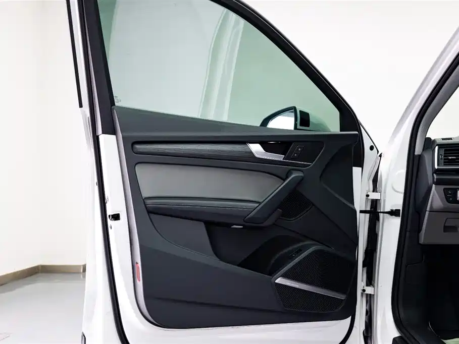 Audi Q5L 2018 45 TFSI Exclusive Fashion (China V) фото 10