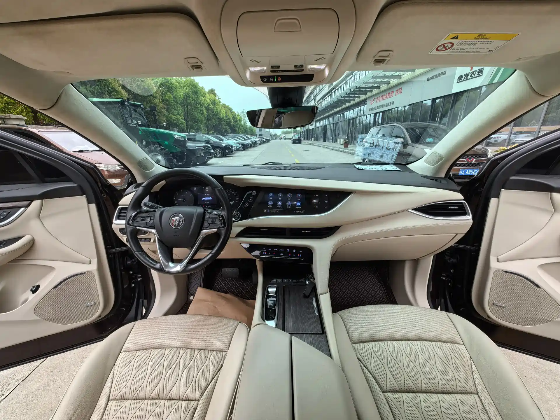 Фото 24 - Buick Enclave