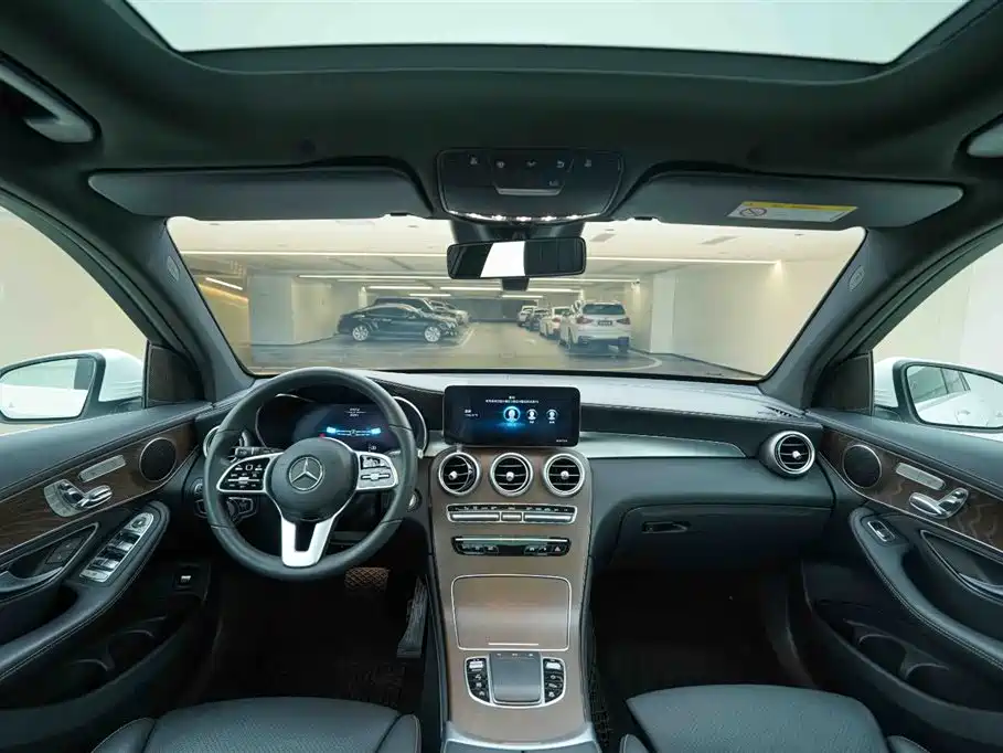 Mercedes-Benz GLC 2020 GLC 300 L 4MATIC Dynamic фото 18