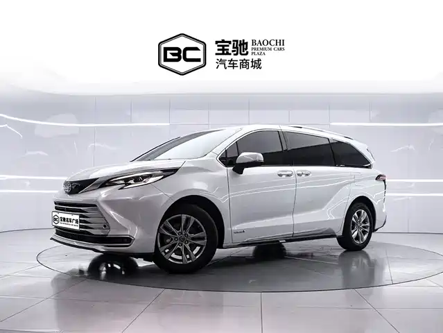 Toyota Sienna 2021 2.5L Hybrid Platinum Edition