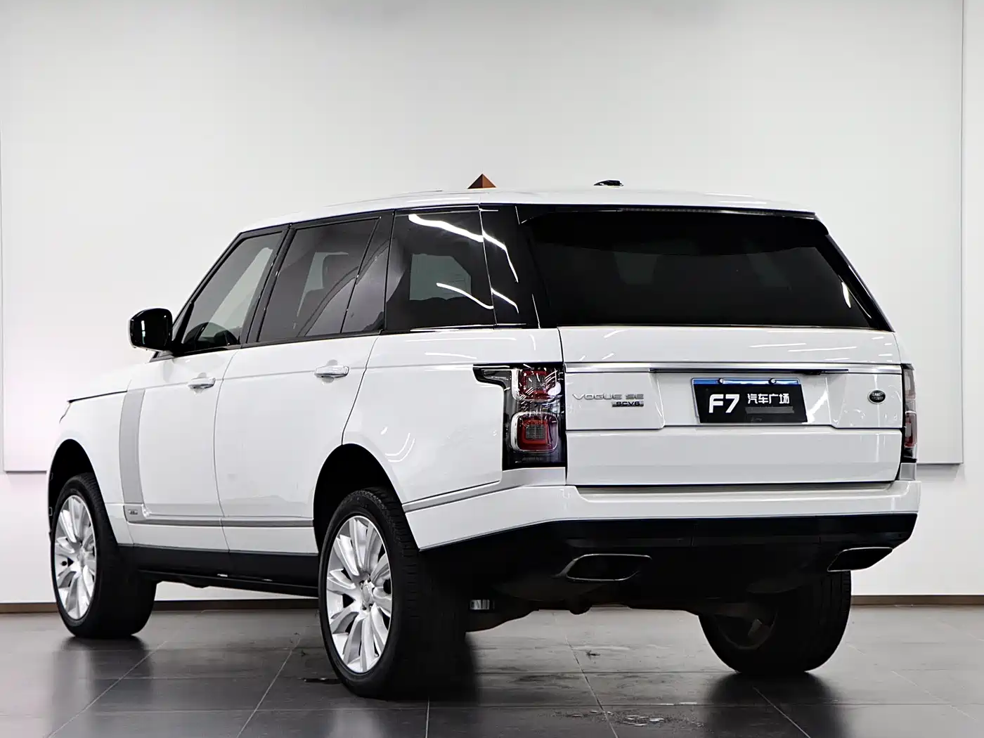 Land Rover Range Rover 2016 3.0 SC V6 Vogue SE Autobiography LWB фото 4