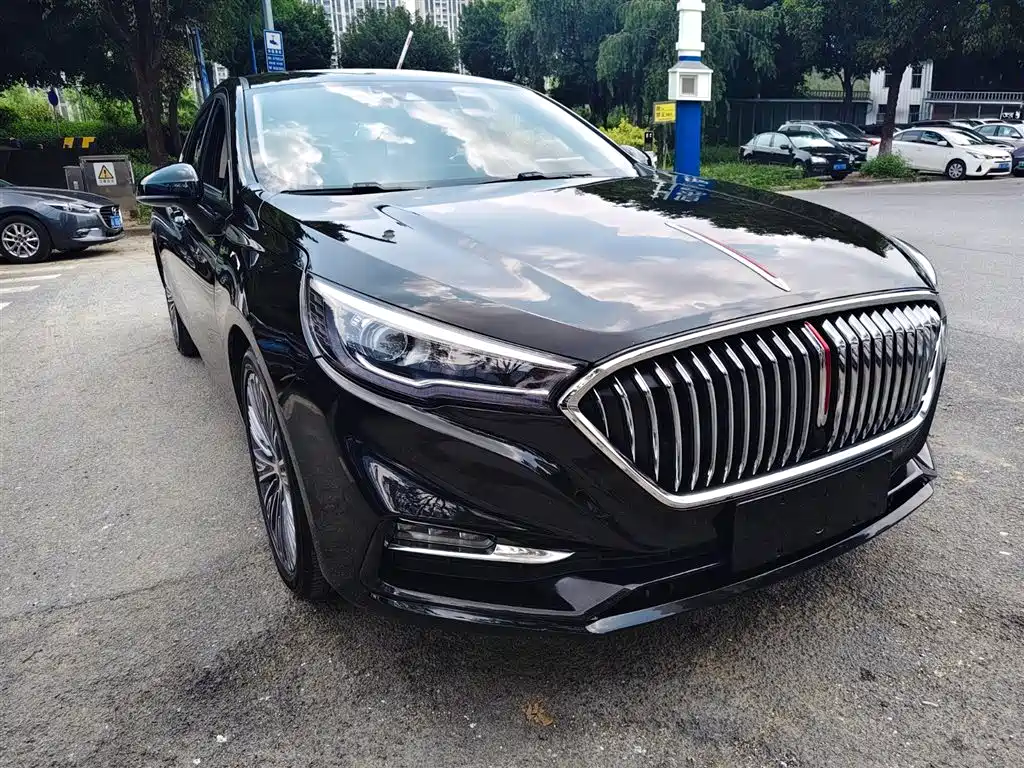 Hongqi H5 2022 Classic Facelift 1.8T Automatic Smart Connect Flag Rhythm Edition фото 3