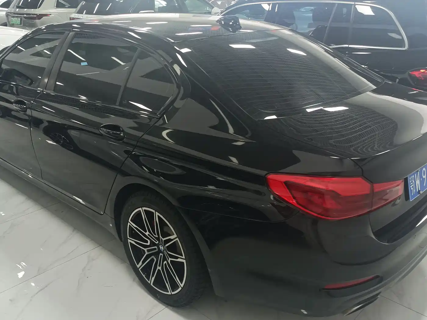 BMW 5 Series 2018 528Li Launch Special Edition фото 16