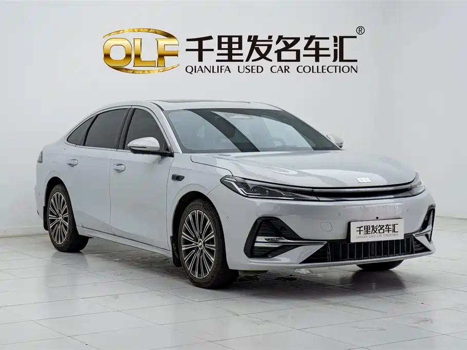 Geely Galaxy Galaxy A7 2025 EM-i фото 3